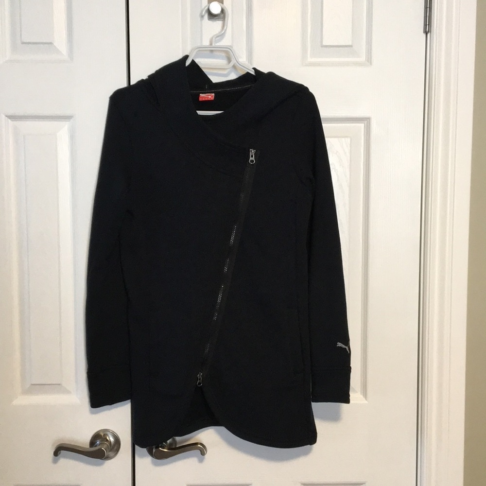 Beautiful Puma hoodie (small)